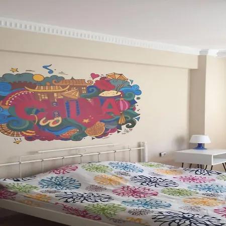 Deeps Hostel *